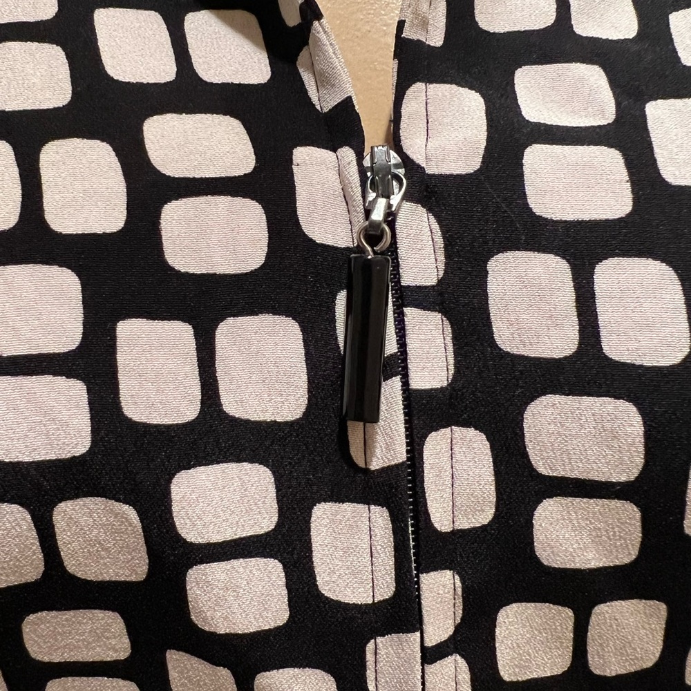 Danna Buchman 100% Silk Front Zipper Blouse - Picture 3 of 7